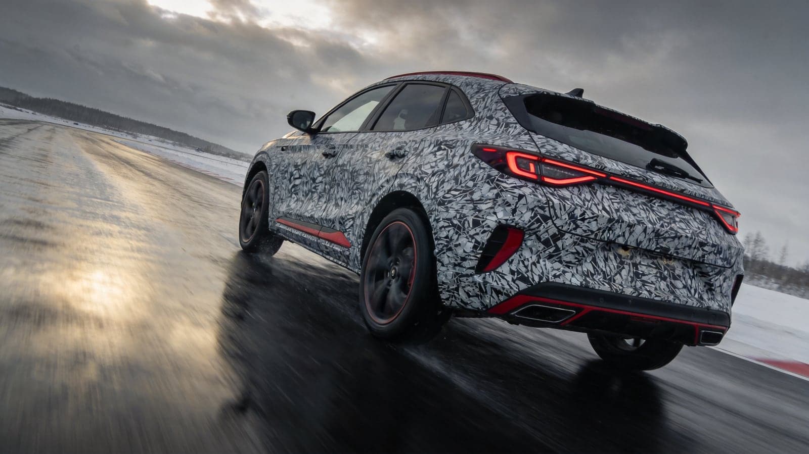 Гибридный Lada Azimut 4WD встанет на конвейер в 2028 году